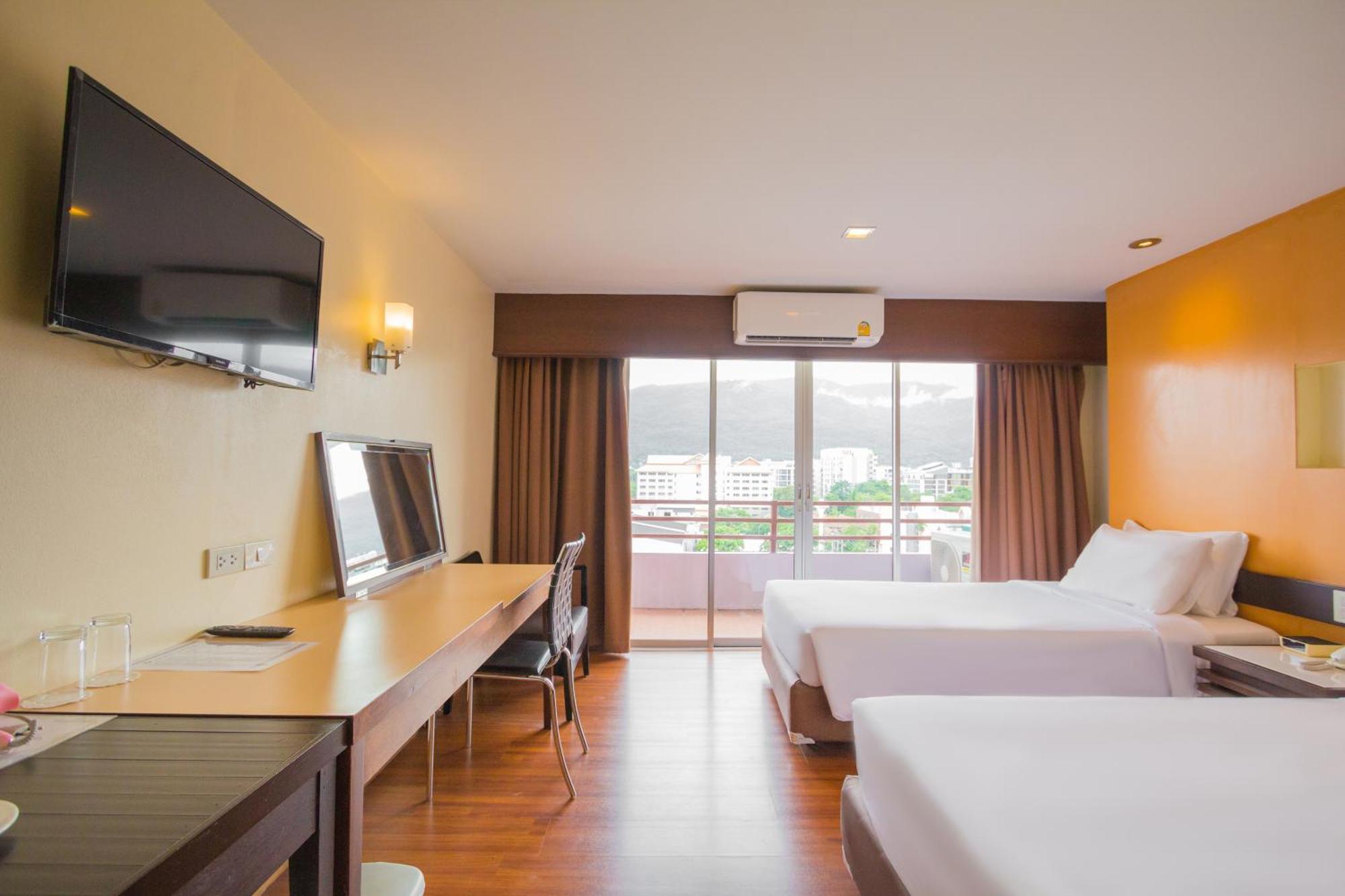 Mayflower Grande Hotel Chiang Mai Exterior foto